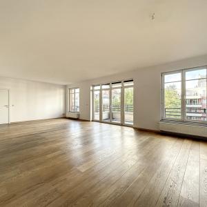Brugmann Court : Superbe appartement 4 chambres + terrasse