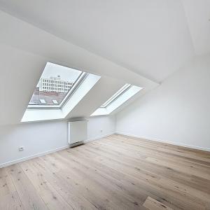 Tenbosch :  Magnifique duplex entièrement rénové 