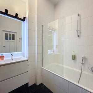 Boulevard Waterloo : Bel appartement meublé de 2 chambres