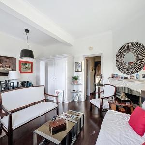 Paul Lauters: Beau studio de ± 32 m² 