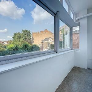 Churchill, spacieux appartement rénové 3 ch