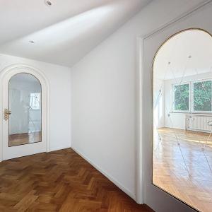 Churchill, spacieux appartement rénové 3 ch