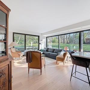 Mix / Soignes : Bel appartement rénové et meublé + terrasse