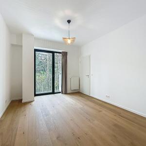 Immeuble The W : Appartement neuf 1ch près UCL avec terrasse