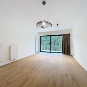 Immeuble The W : Appartement neuf 1ch près UCL avec terrasse