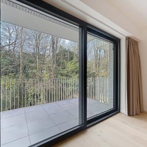 Immeuble The W : Appartement neuf 1ch près UCL avec terrasse