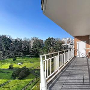 Roosevelt/ULB : Appartement 3 chambres + terrasse + garage 