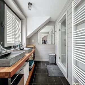 Centre de Bruxelles : magnifique maison + jardin + parking