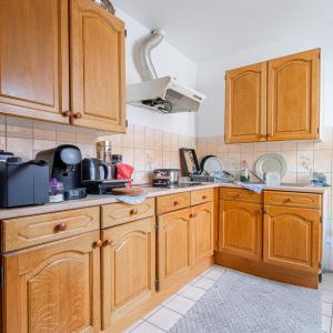 Maison à rafraîchir de ± 235 m² bruts, avec cour intérieure.