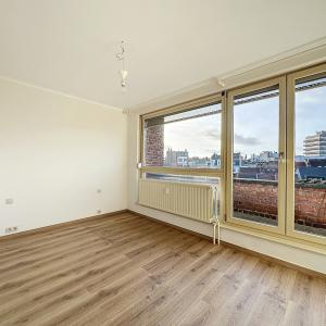 Lauters : Superbe penthouse avec une grande terrasse