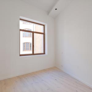 Stephanie/Toison d'or Magnifique studio ±46 m² 