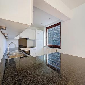 Parc Brugmann: Bel appartement 2 chambres avec jardin commun