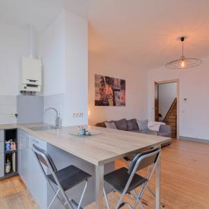 Quartier EU - Immeuble de 3 appartements à régulariser. 