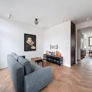 Square Ambiorix : Beau duplex entièrement rénové et meublé