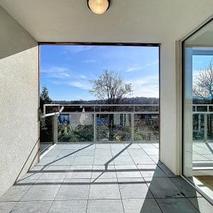 Drossart : Superbe appartement + terrasse + parking 