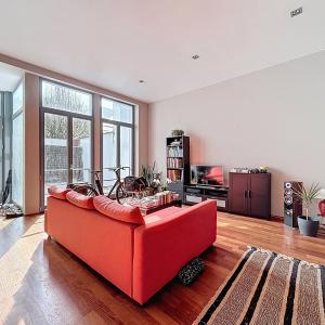 Rue de Naples : Superbe duplex rénové + terrasse 