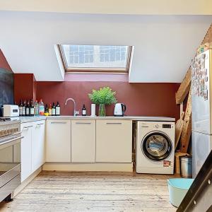 Quartier Européen : Duplex meublé 2 chambres avec terrasse