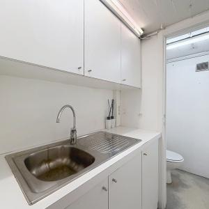 Fort Jaco : Superbe surface commerciale prête à l’emploi