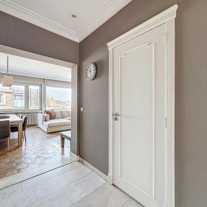 Cavell : Bel appartement meublé 2 chambres 