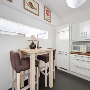 Cavell : Bel appartement meublé 2 chambres 