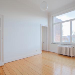 Lumineuse maison bourgeoise, 12 chambres, terrasse & jardin.