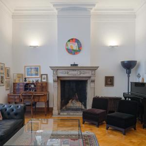 Lumineuse maison bourgeoise, 12 chambres, terrasse & jardin.