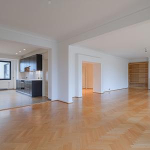 Louise, jardin du Roi, spacieux appartement de 205 m2