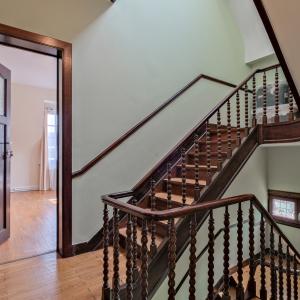 Magnifique Hôtel de maître de ± 600 m², jardin et garage.