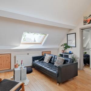 Magnifique Hôtel de maître de ± 600 m², jardin et garage.