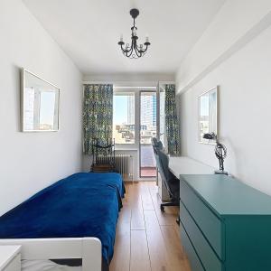 Colonne du Congrès: appartement rénové avec terrasse arrière