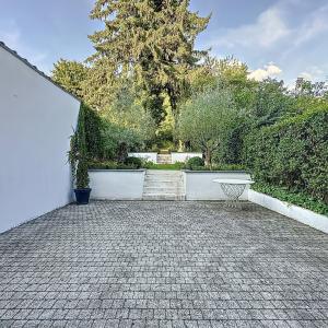 Dieweg/Lycée Français : Belle maison 4 chambres + bureaux