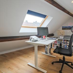 Cinquantenaire: maison rénovée terrasse 3ch., bur., dressing