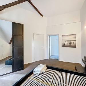 Congrès/Parc Royal : Super appartement 2 chambres meublé 