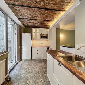 Charmant appartement rénové1 ch meublé avec terrasse 