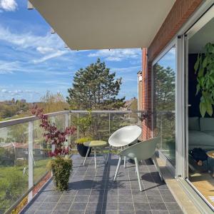 Saint-Job : bel appartement 1 chambre + Terrasse Sud