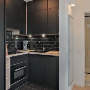 Saint-Job : bel appartement 1 chambre + Terrasse Sud