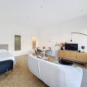 Lepoutre / Pl. Brugmann : Beau studio meublé