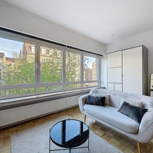 Lepoutre / Pl. Brugmann : Beau studio meublé