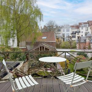 Place Brugmann : maison 6 ch + jardin orienté Sud