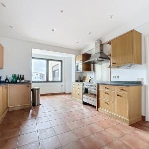 Louise, jardin du Roi, spacieux appartement de 205 m2