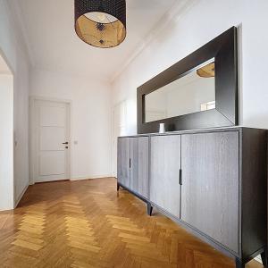 Louise, jardin du Roi, spacieux appartement de 205 m2