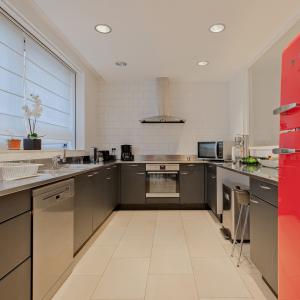 Châtelain: Belle arrière maison 3 chambres, cour et terrasse