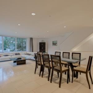 Châtelain: Belle arrière maison 3 chambres, cour et terrasse