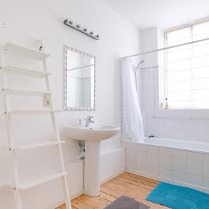 Franz Merjay: Belle maison 4 chambres - jardin & terrasses