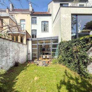 Franz Merjay: Belle maison 4 chambres - jardin & terrasses