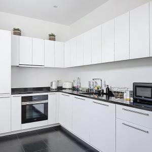 Pl. Brugmann/Lepoutre : Superbe appartement rez-de-chaussée 