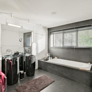 Louise, maison de Maitre rénovée 5ch+jardin et piscine
