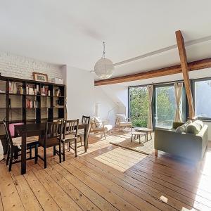 Quartier Européen : Duplex meublé 2 chambres avec terrasse