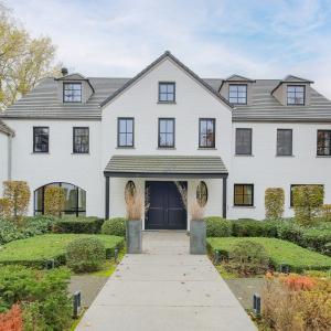 Sept Fontaines, superbe propriété contemporaine avec piscine