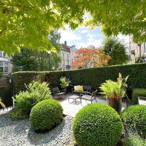 Etangs d'Ixelles, superbe hôtel de Maître,  jardin  garages